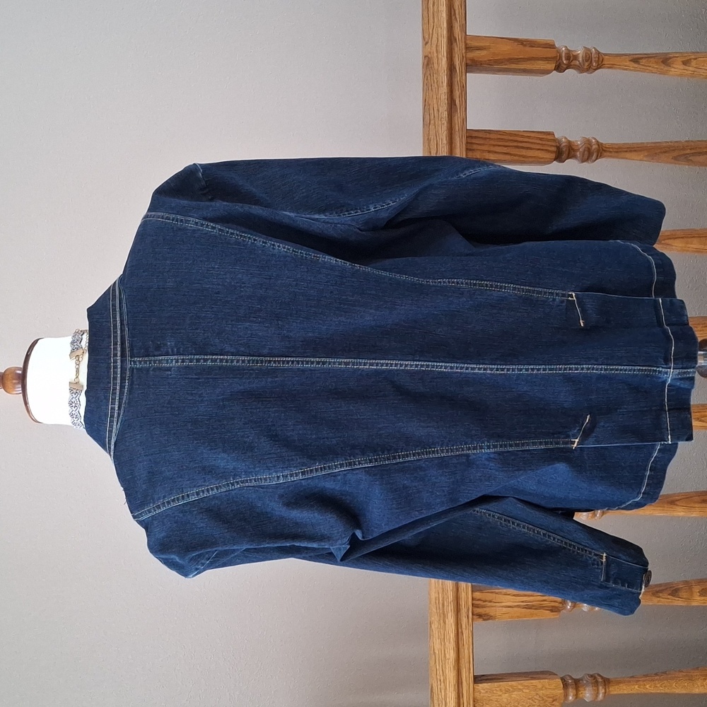 Navy Blue Denim Jacket with Blazer Cut and Relaxed Fit - Picture 4 of 7